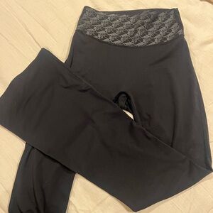PINK Victoria's Secret Black flare Leggings with Geometric Waistband
